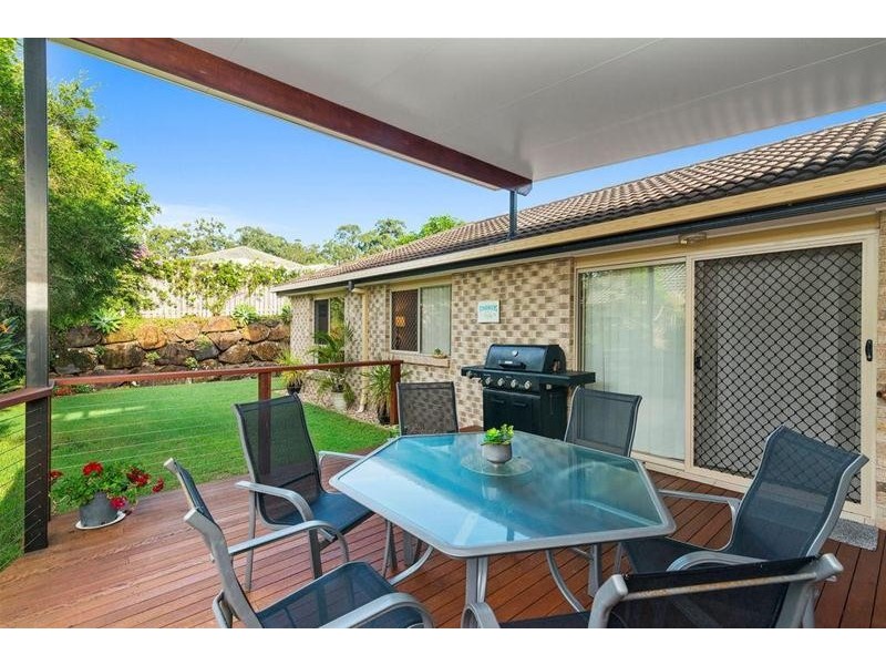 76 Casuarina Drive, Elanora QLD 4221