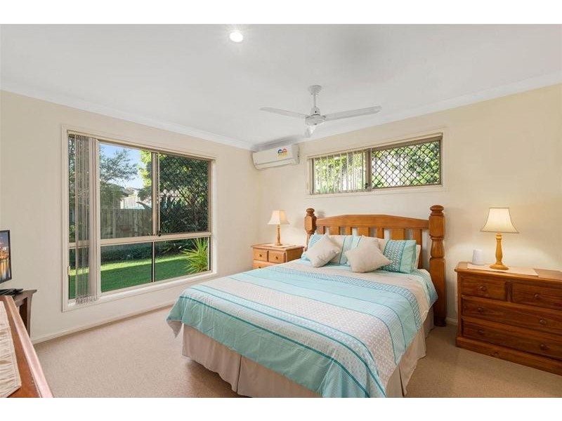 76 Casuarina Drive, Elanora QLD 4221