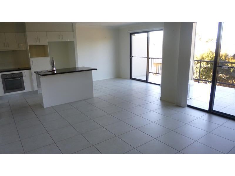 16/5 Faculty Crescent, Mudgeeraba QLD 4213