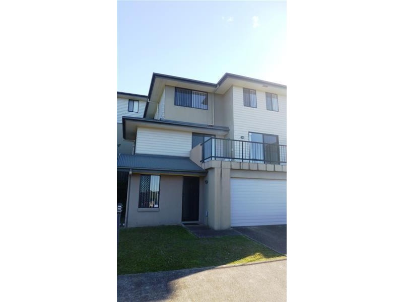 16/5 Faculty Crescent, Mudgeeraba QLD 4213