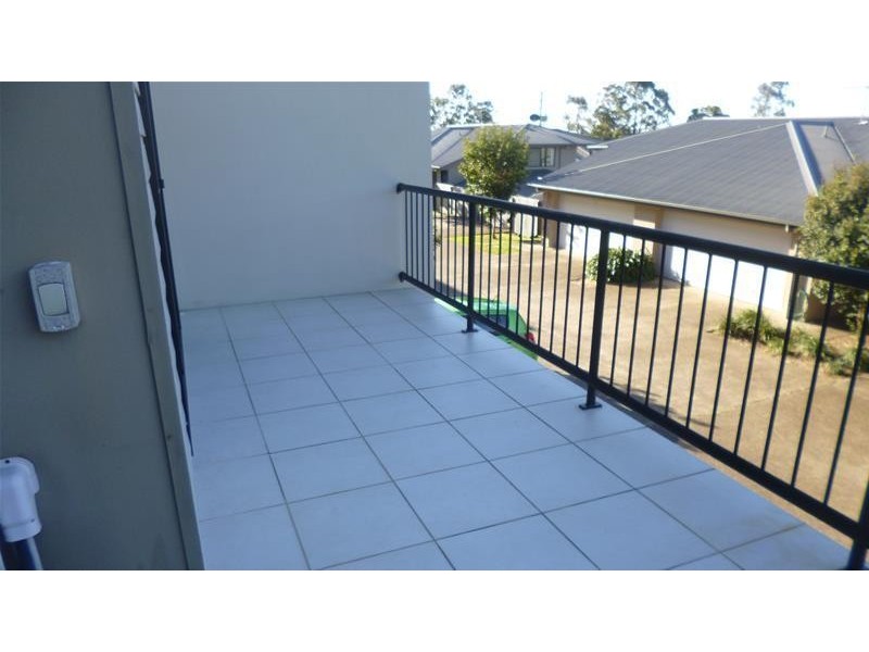 16/5 Faculty Crescent, Mudgeeraba QLD 4213