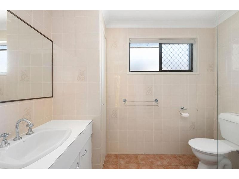 2/3 Barracuda  Court, Palm Beach QLD 4221