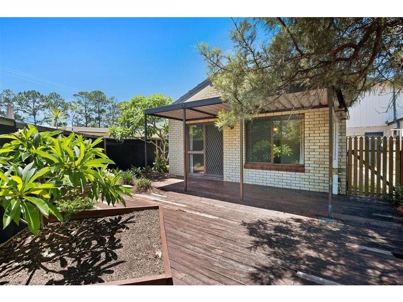 2/3 Barracuda  Court, Palm Beach QLD 4221