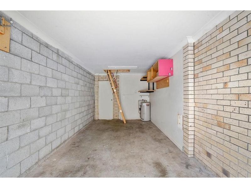 2/3 Barracuda  Court, Palm Beach QLD 4221