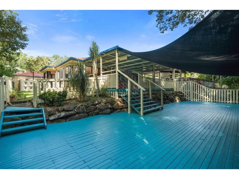 50 Forest Drive, Elanora QLD 4221