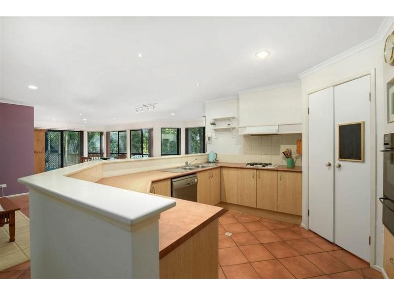 50 Forest Drive, Elanora QLD 4221