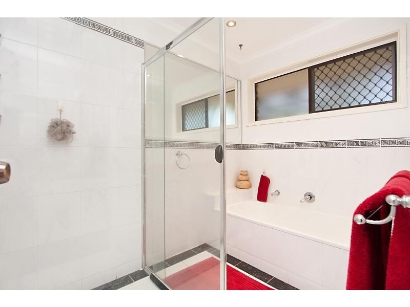 12 Doubleview Drive, Elanora QLD 4221