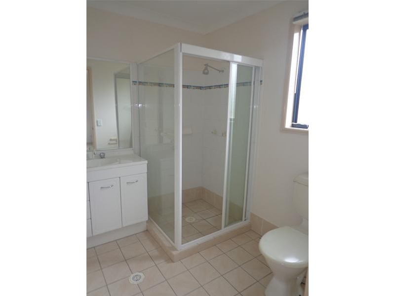 39 Hibertia Avenue, Elanora QLD 4221