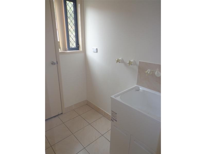 39 Hibertia Avenue, Elanora QLD 4221