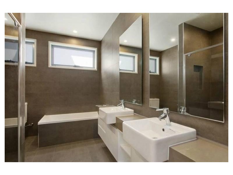 2/25 San Michele Street, Tugun QLD 4224