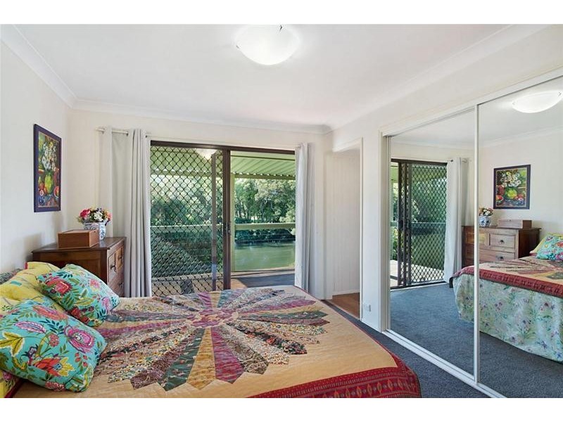 9 Cosmos Court, Elanora QLD 4221