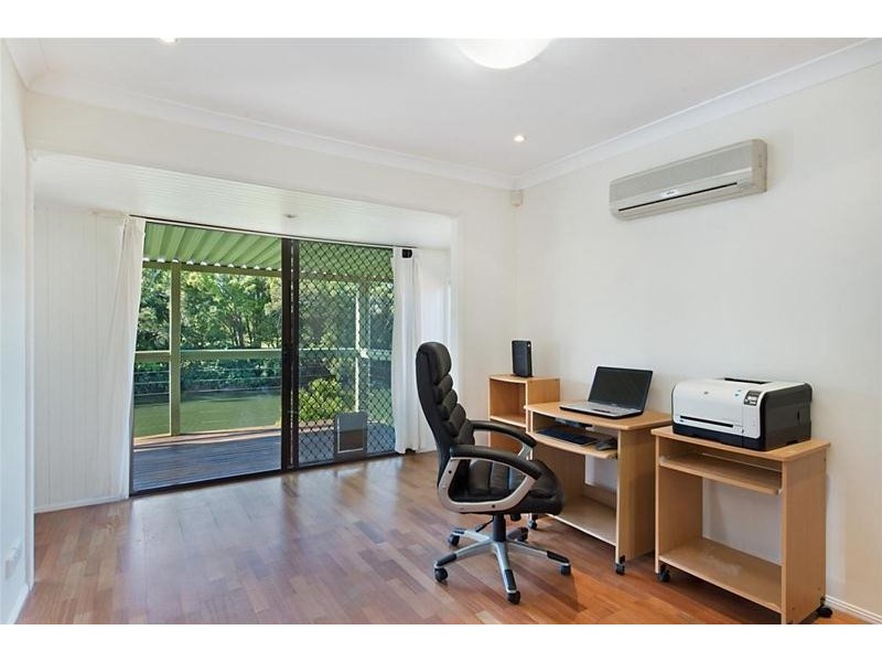 9 Cosmos Court, Elanora QLD 4221