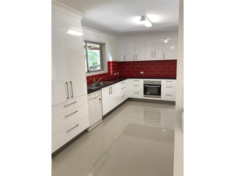 10 Benaroon Court, Tallebudgera Valley QLD 4228