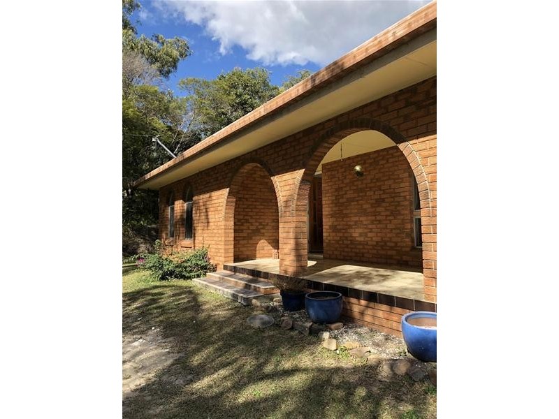 10 Benaroon Court, Tallebudgera Valley QLD 4228