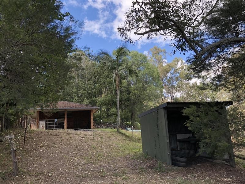 10 Benaroon Court, Tallebudgera Valley QLD 4228