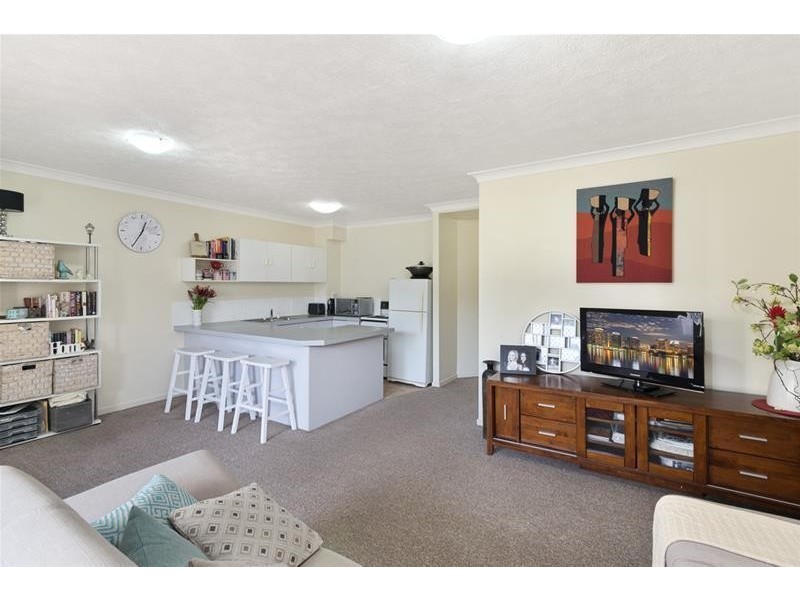 13/14 Mawarra Street, Palm Beach QLD 4221