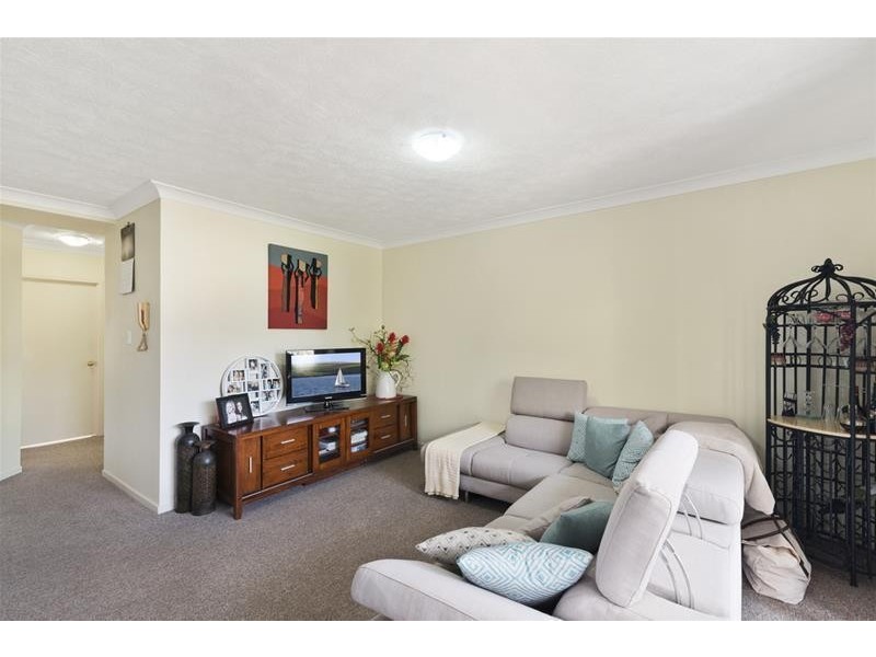 13/14 Mawarra Street, Palm Beach QLD 4221