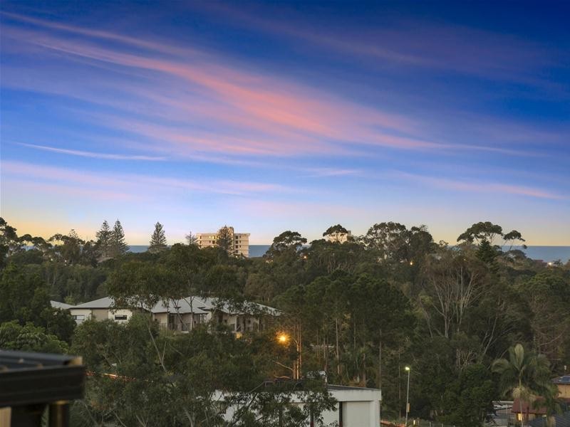 32 Jarrahdale Drive, Elanora QLD 4221