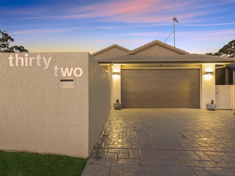 32 Jarrahdale Drive, Elanora QLD 4221