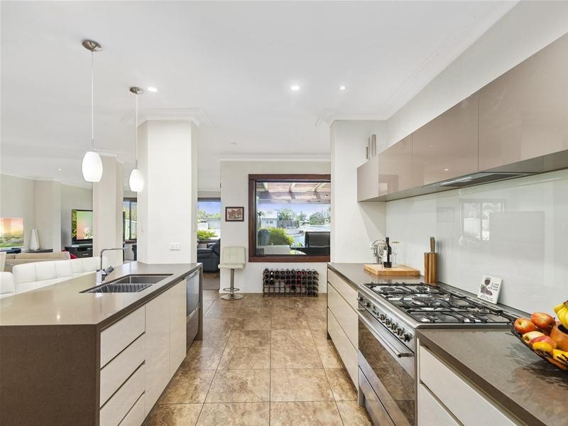 124 Mallawa Drive, Palm Beach QLD 4221