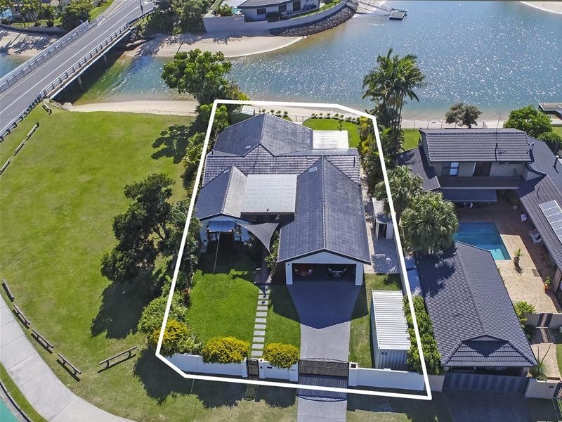 124 Mallawa Drive, Palm Beach QLD 4221