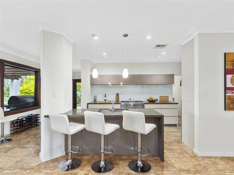 124 Mallawa Drive, Palm Beach QLD 4221