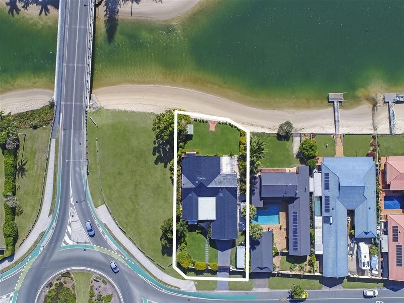 124 Mallawa Drive, Palm Beach QLD 4221