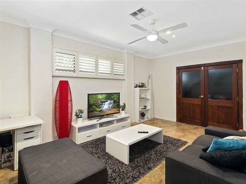 124 Mallawa Drive, Palm Beach QLD 4221