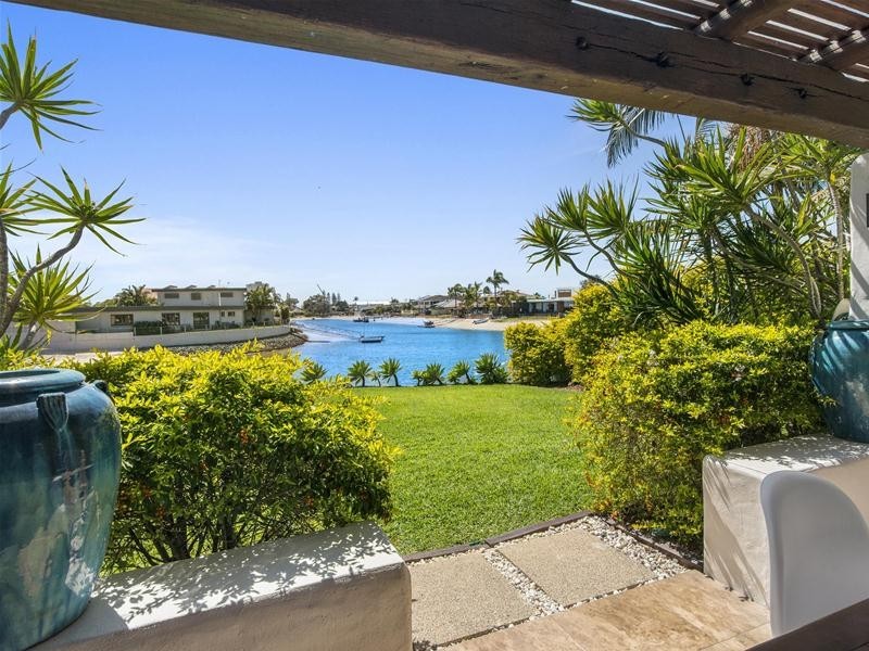 124 Mallawa Drive, Palm Beach QLD 4221