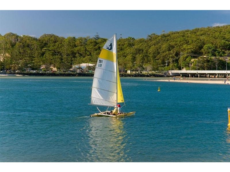 2/52 Tallebudgera Drive, Palm Beach QLD 4221