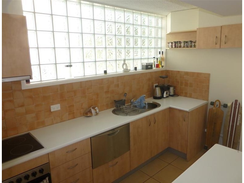 2/34 Hayle Street, Burleigh Heads QLD 4220