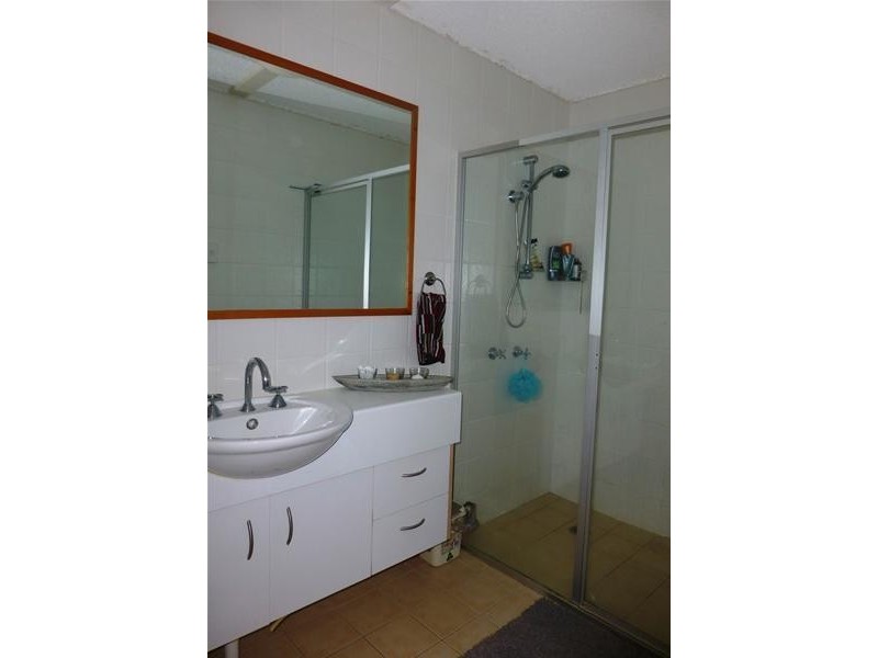 2/34 Hayle Street, Burleigh Heads QLD 4220