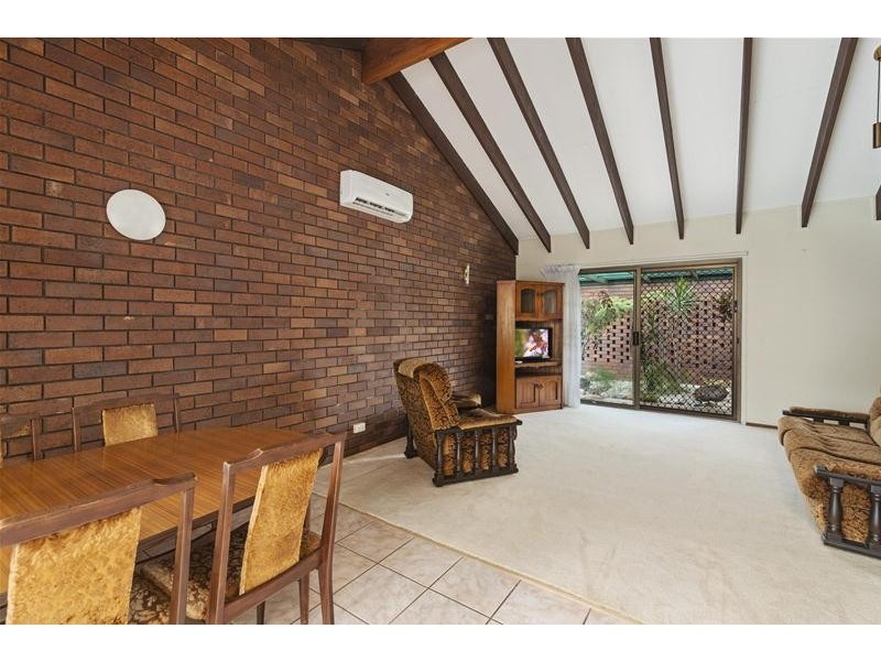 77 KP McGrath Drive, Elanora QLD 4221