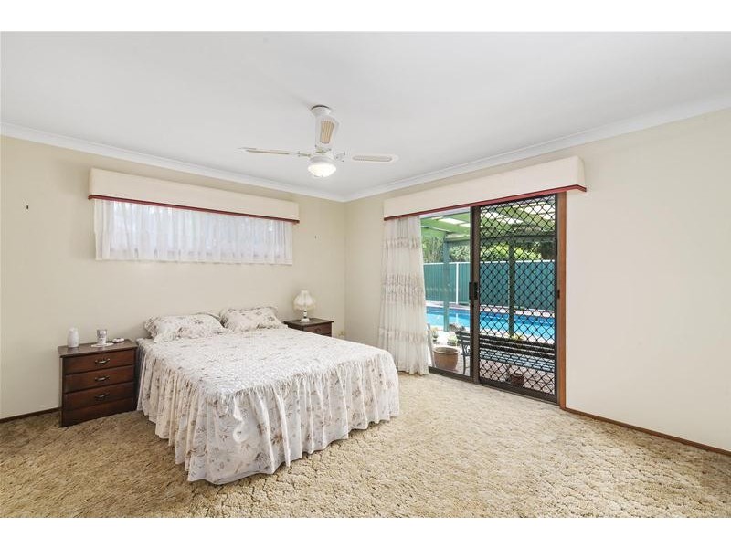 77 KP McGrath Drive, Elanora QLD 4221