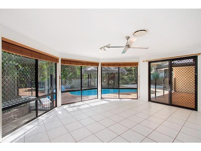 76 Forest Drive, Elanora QLD 4221