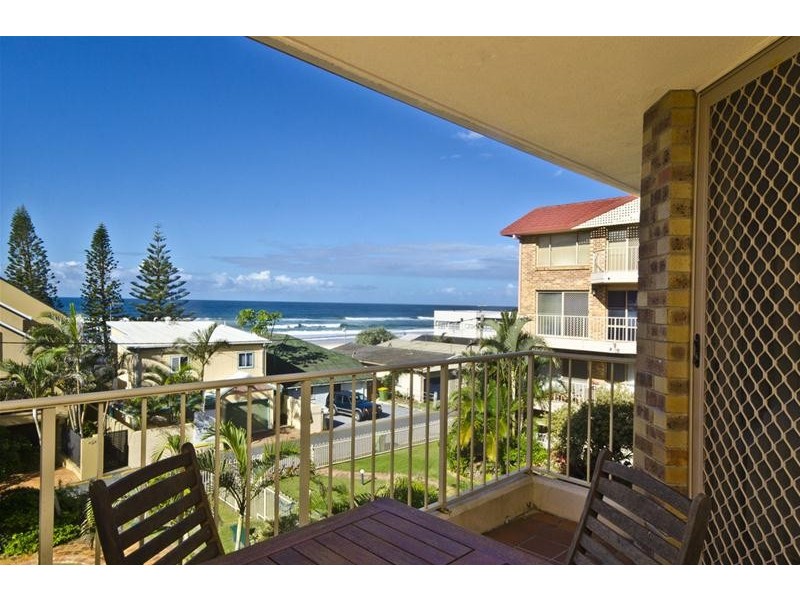 17/1251 Gold Coast Highway, Palm Beach QLD 4221