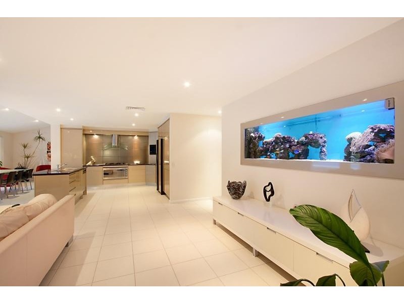 118 Murtha Drive, Elanora QLD 4221