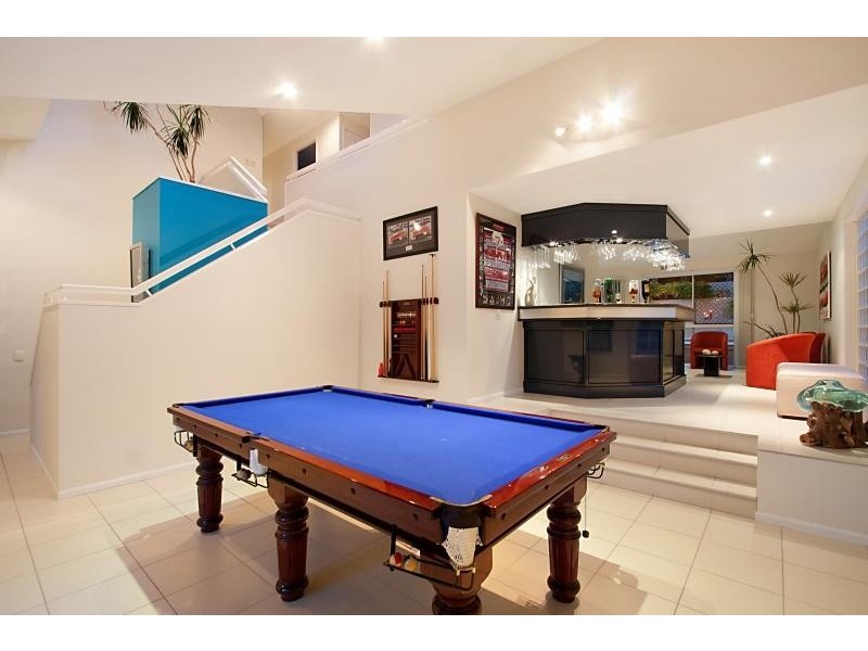 118 Murtha Drive, Elanora QLD 4221