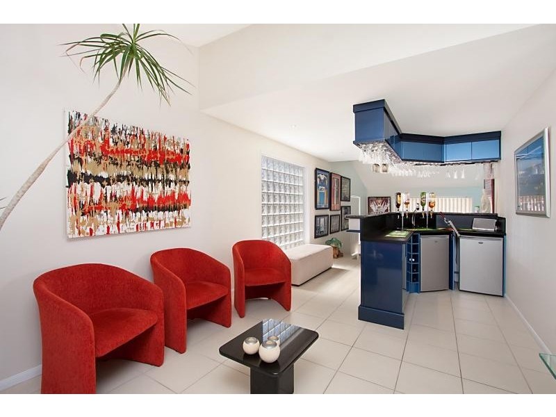 118 Murtha Drive, Elanora QLD 4221