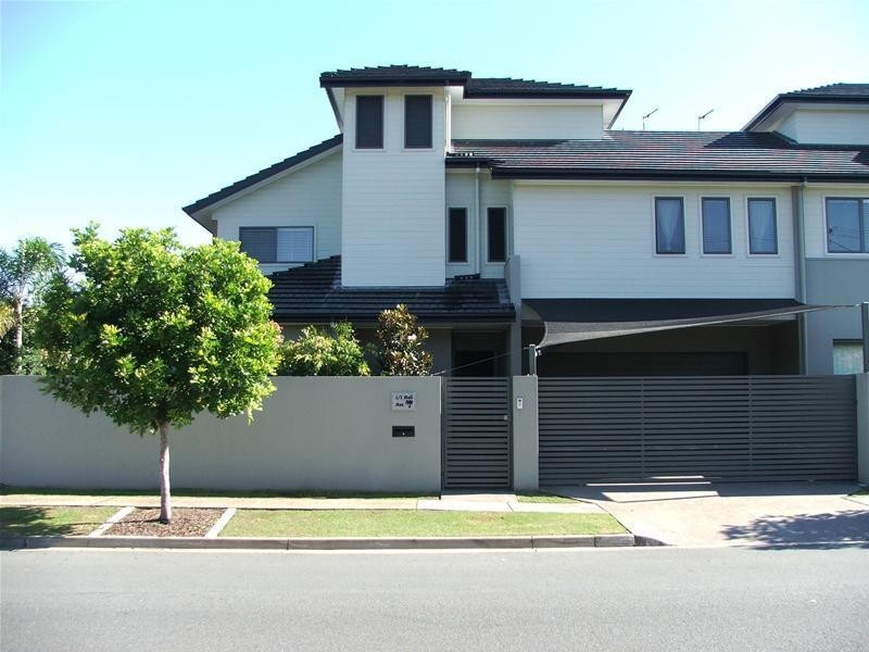 1/57 Third Avenue, Palm Beach QLD 4221