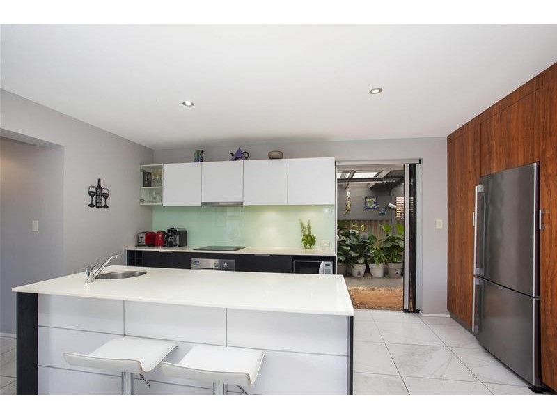 1/81 Tallebudgera Drive, Palm Beach QLD 4221