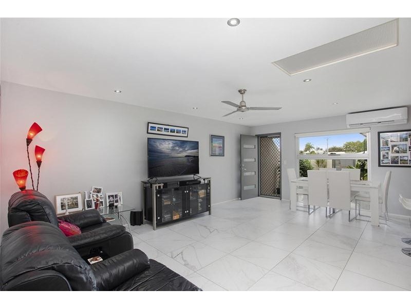 1/81 Tallebudgera Drive, Palm Beach QLD 4221