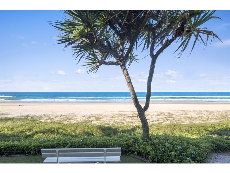 27/2 Seventeenth Avenue, Palm Beach QLD 4221