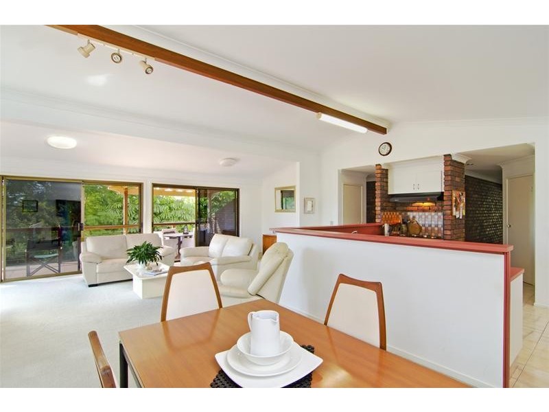 4 Hyden Court, Elanora QLD 4221