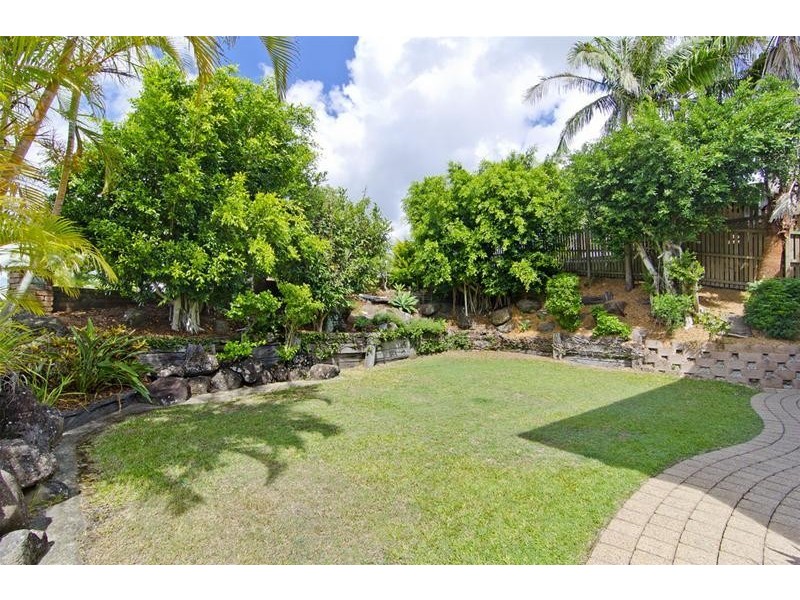 4 Hyden Court, Elanora QLD 4221