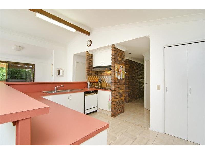 4 Hyden Court, Elanora QLD 4221