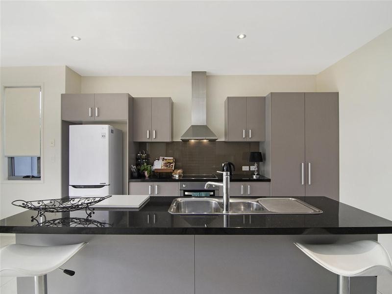 1 & 2/17 Walker Avenue, Palm Beach QLD 4221