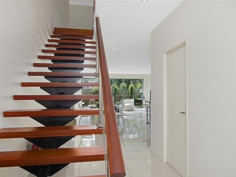 1 & 2/17 Walker Avenue, Palm Beach QLD 4221