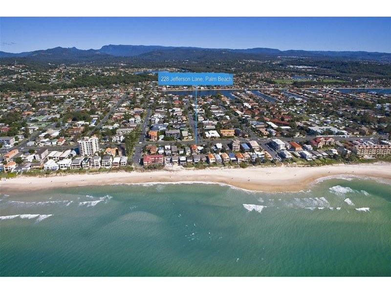 228 Jefferson Lane, Palm Beach QLD 4221