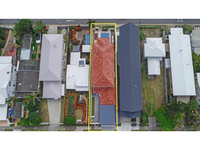 228 Jefferson Lane, Palm Beach QLD 4221